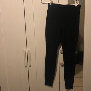 Black tight leggings